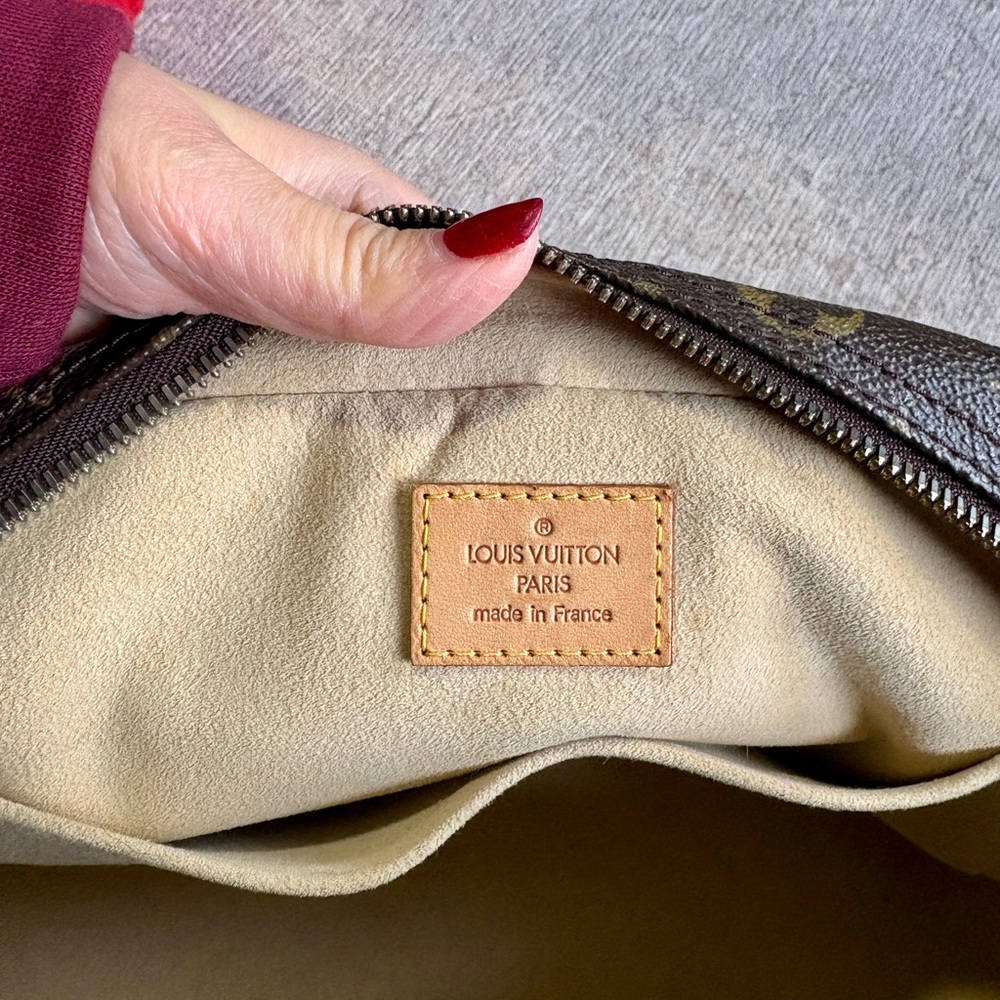Louis Vuitton Manhattan PM - Picture 5 of 16
